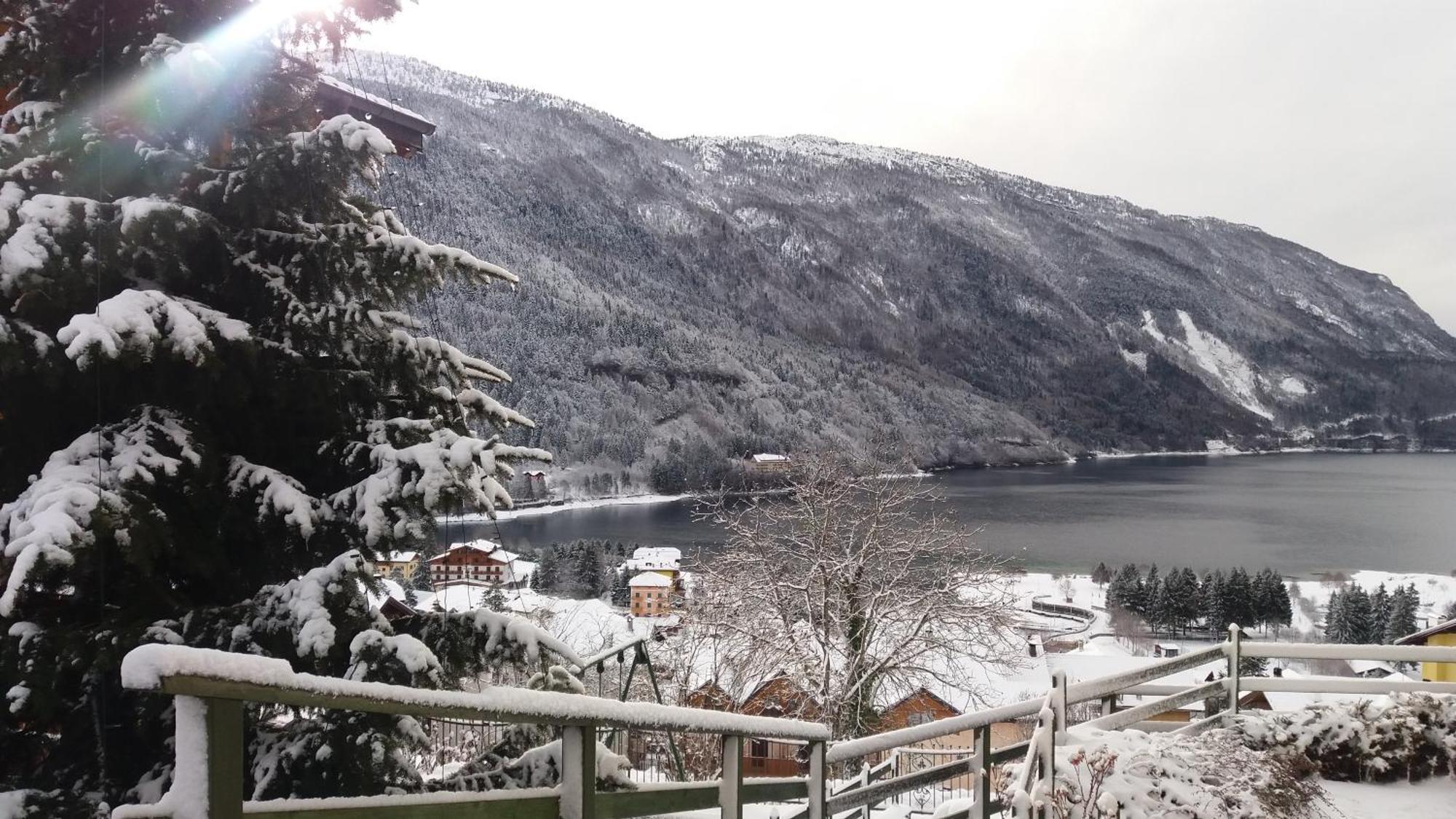 Pra De Dort Casa Vacanze Molveno Exteriör bild